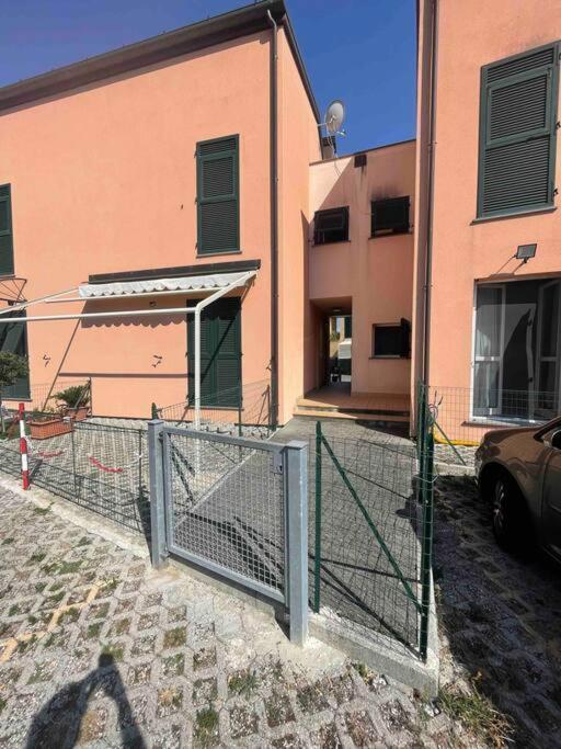 Ferienwohnung Casa Petros Trebiano Exterior foto